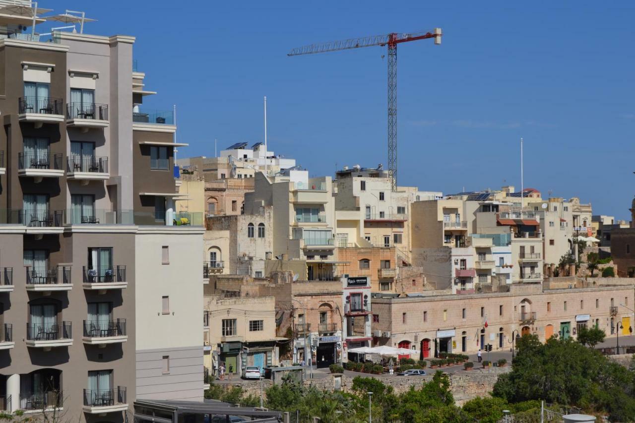 Mellieha Town Centre Bright & Spacious 3 Bedroom Apartment Extérieur photo