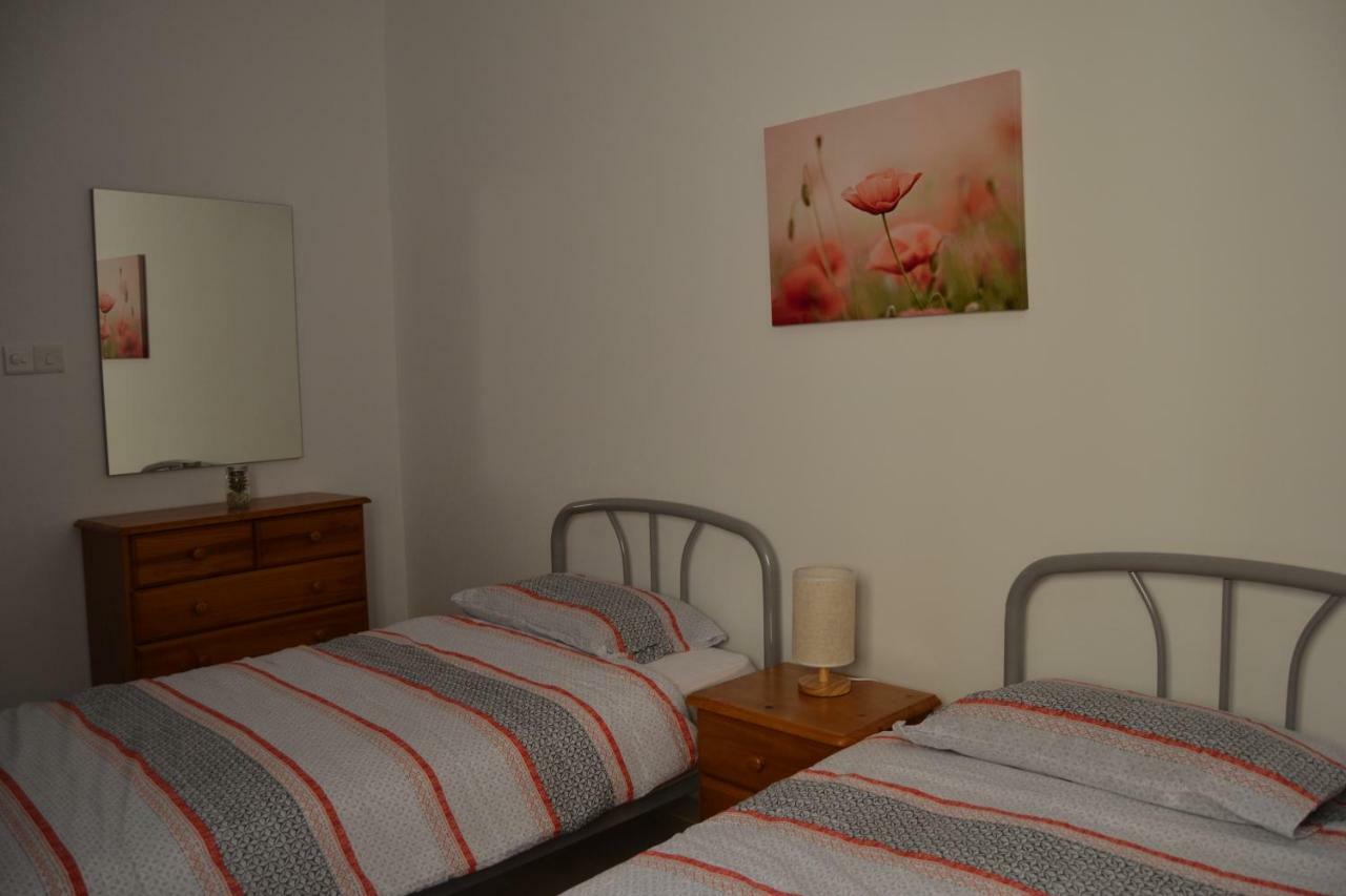 Mellieha Town Centre Bright & Spacious 3 Bedroom Apartment Extérieur photo